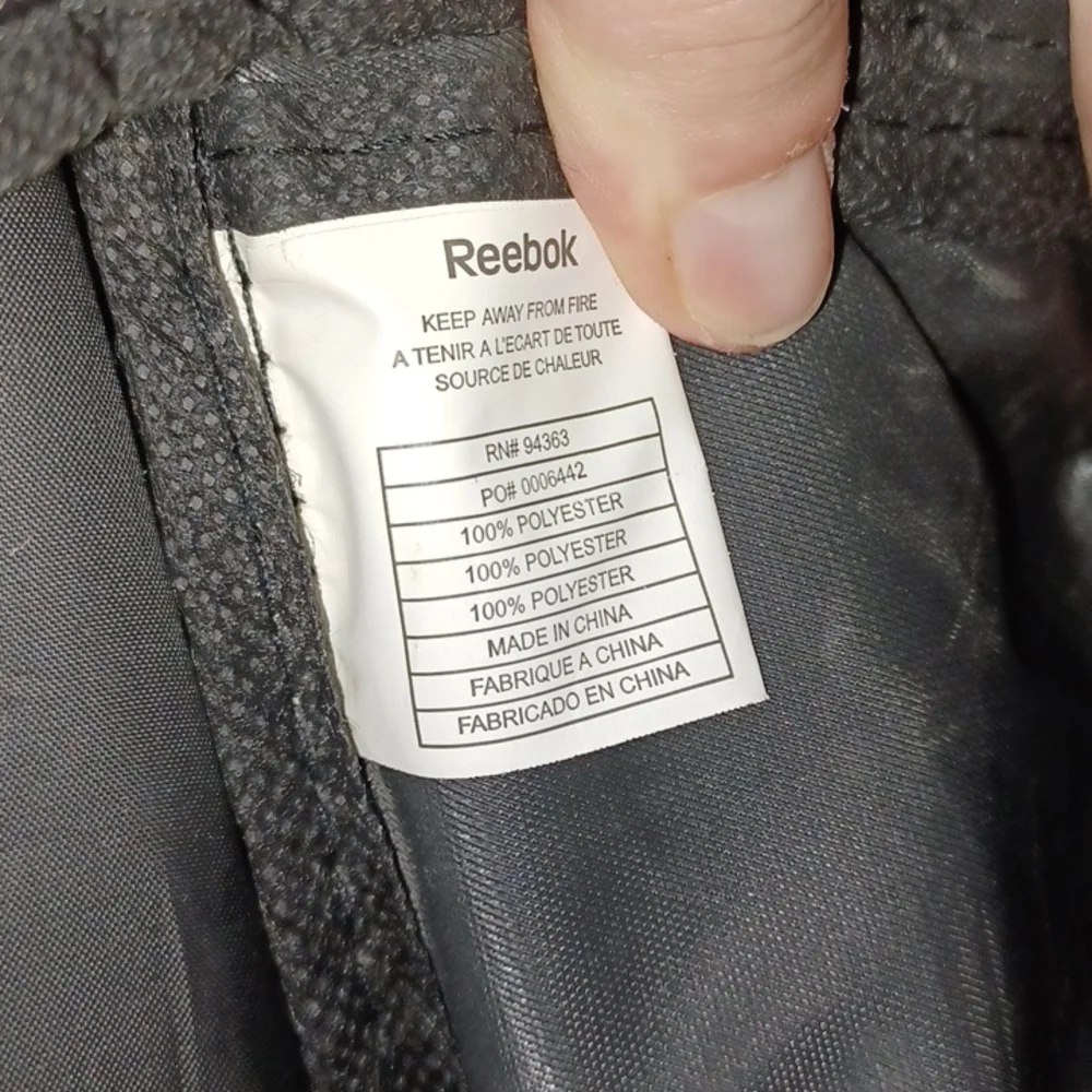 Reebok duffel bag black and gray gym bag 19